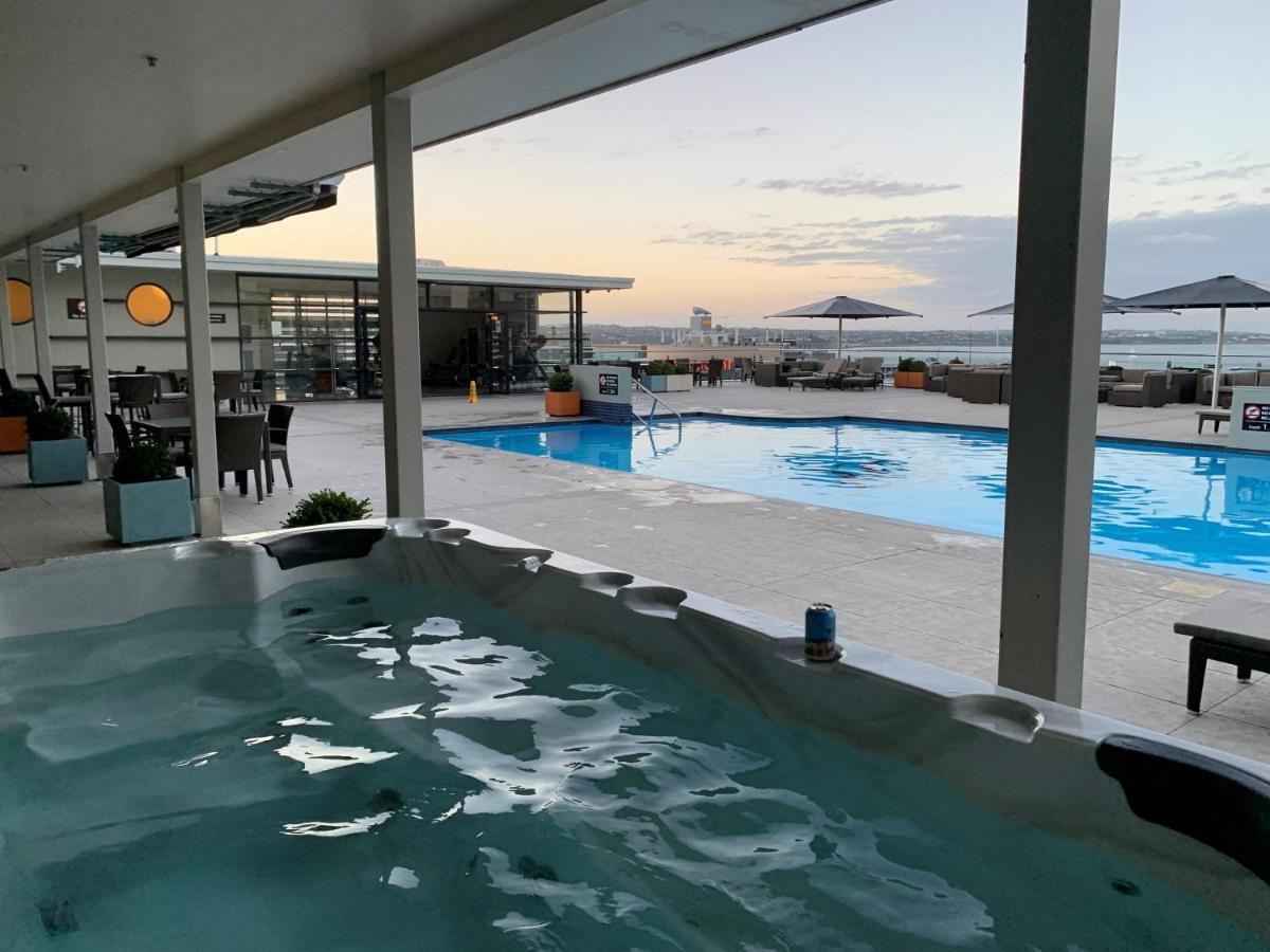 Cute Heritage Studio , Pools And Gym! Оукланд Екстериор снимка